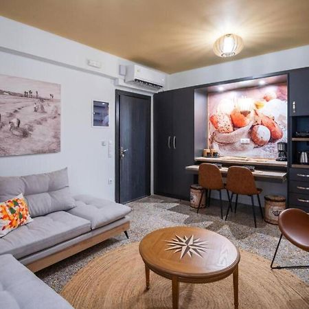Haris 302 Apartment By Vpn Accomodation Athens Luaran gambar